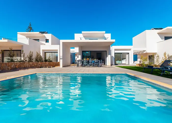 Spacious Villa, Private Pool,